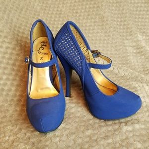 Rue 21 etc! Royal blue pump heel size 6/7